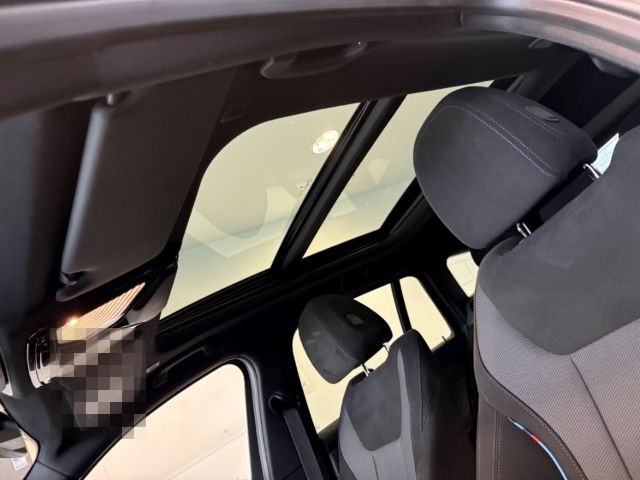 BMW 320 d x M-Sport SR19'' Pano AHK Hifi SportAut/Le foto 14