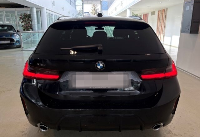 BMW 320 d x M-Sport SR19'' Pano AHK Hifi SportAut/Le foto 4