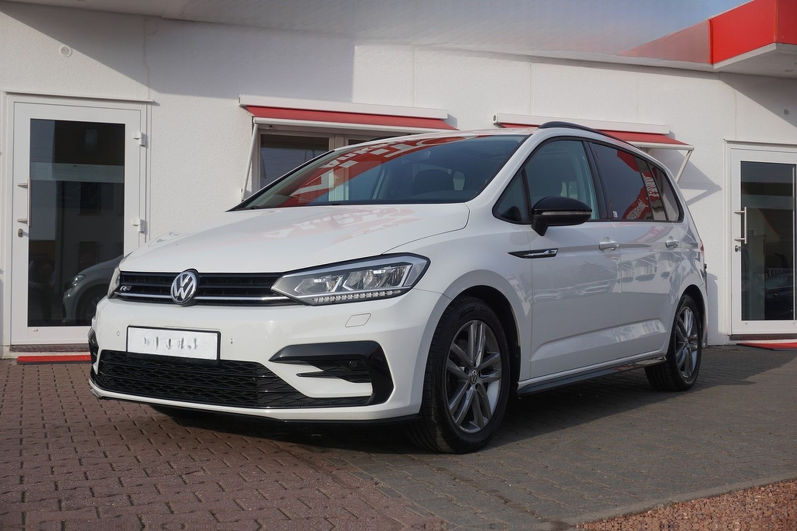 Volkswagen Touran 1.8 R-Line DSG LED Navi Panorama 7-Sitzer foto 2