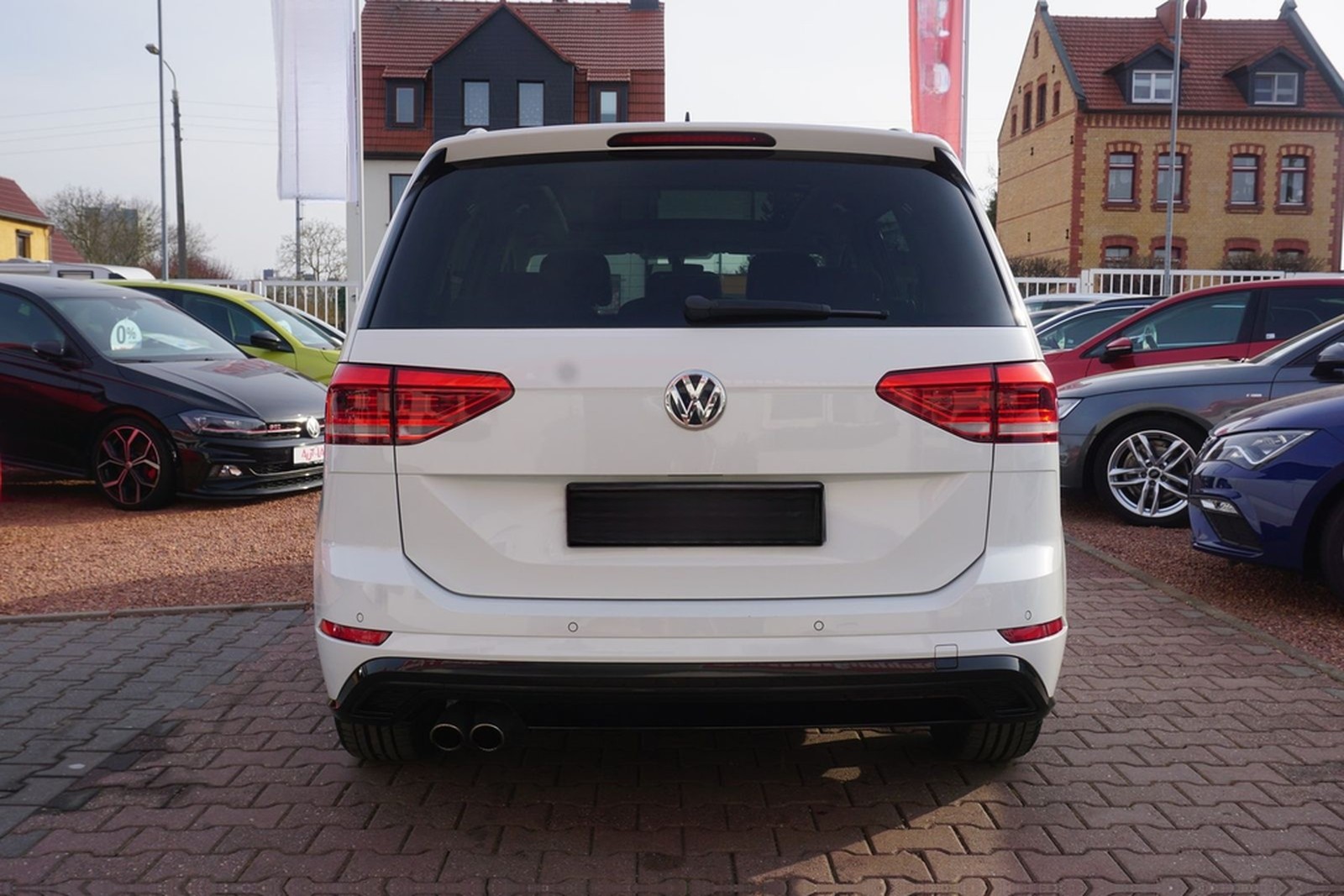 Volkswagen Touran 1.8 R-Line DSG LED Navi Panorama 7-Sitzer foto 4