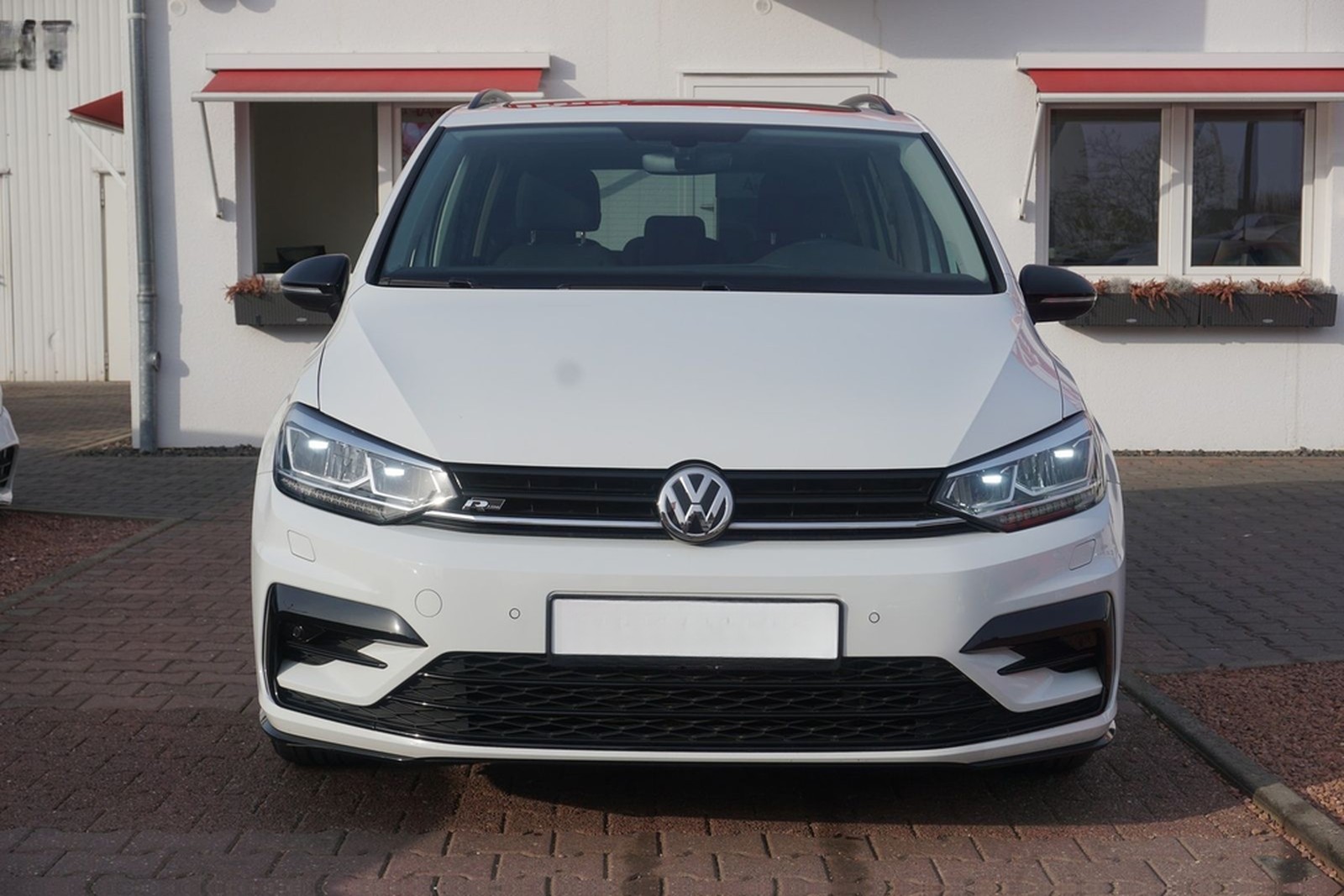 Volkswagen Touran 1.8 R-Line DSG LED Navi Panorama 7-Sitzer foto 6