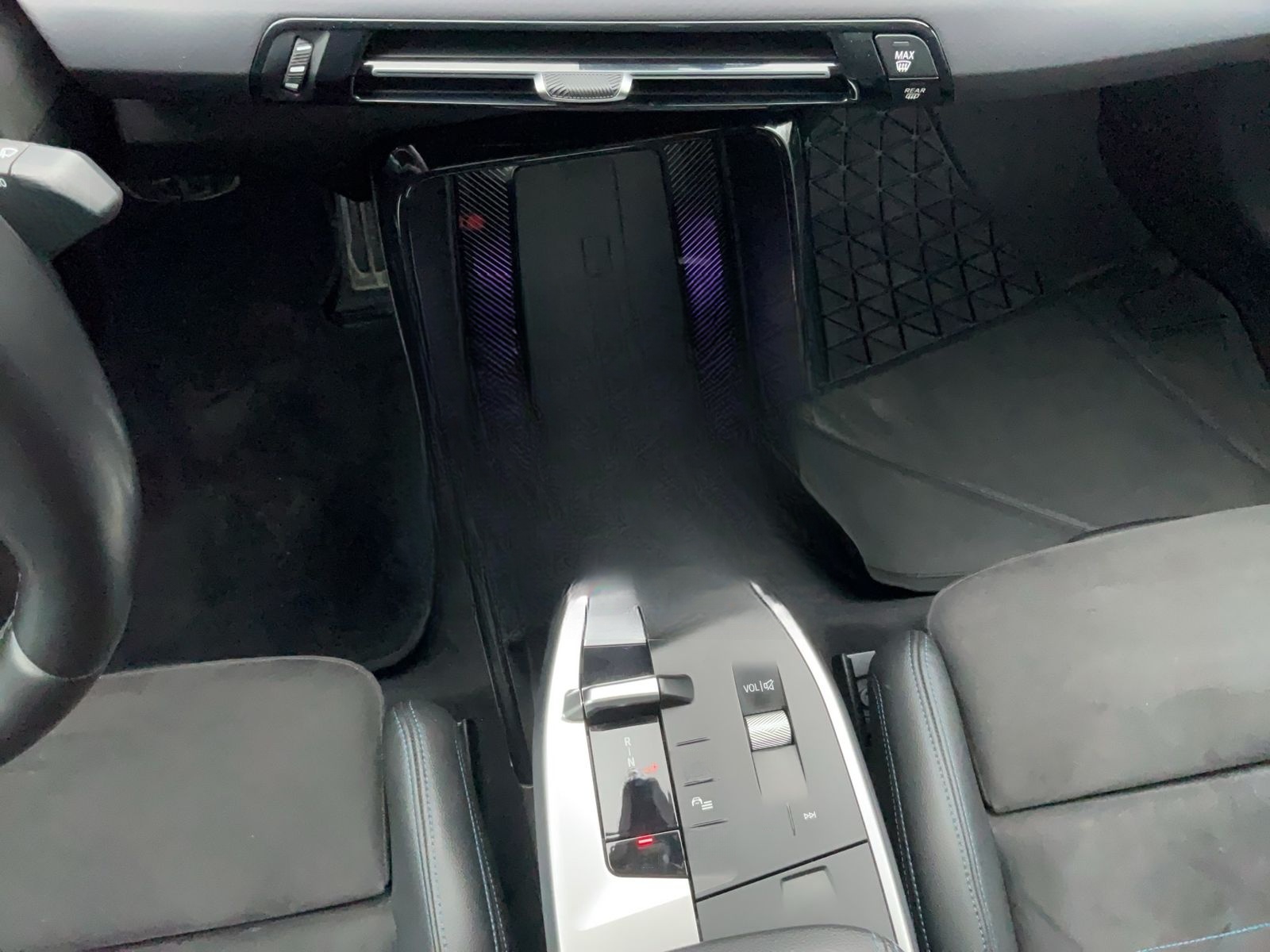 BMW X1 xDrive23i M SPORT LED HUD PANO HIFI 360° KAME foto 16