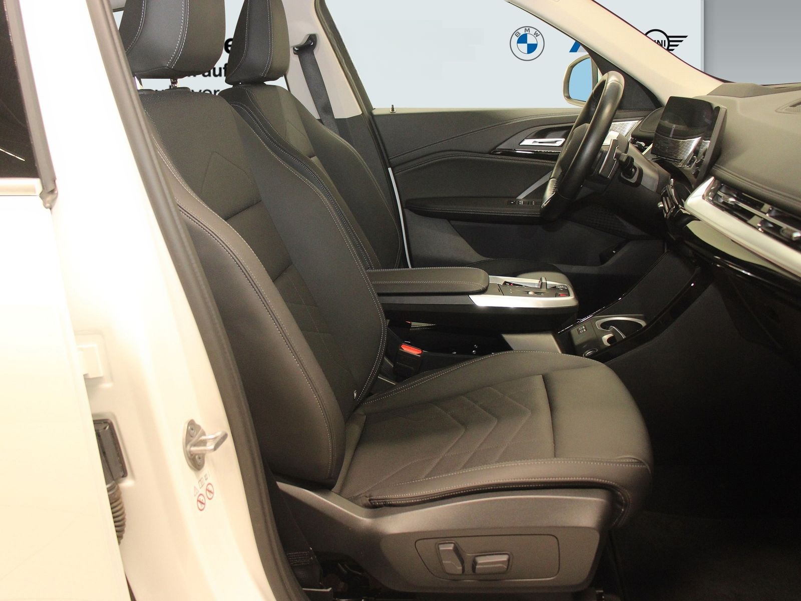 BMW X1 xDrive20d xLine Head-Up HK HiFi DAB LED RFK foto 6