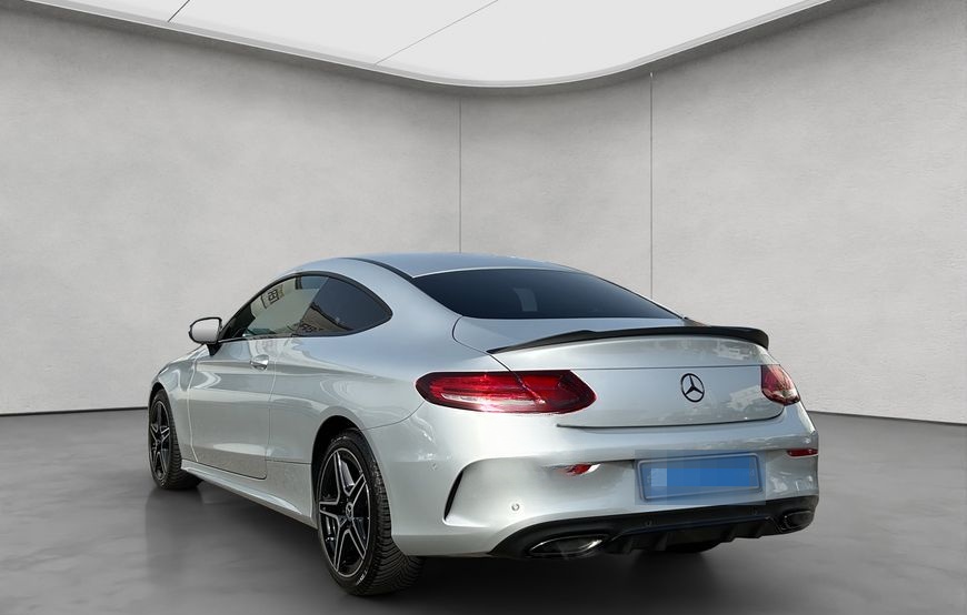 Mercedes-Benz Mercedes C 180 Coupe 9G-TRONIC AMG Line foto 3