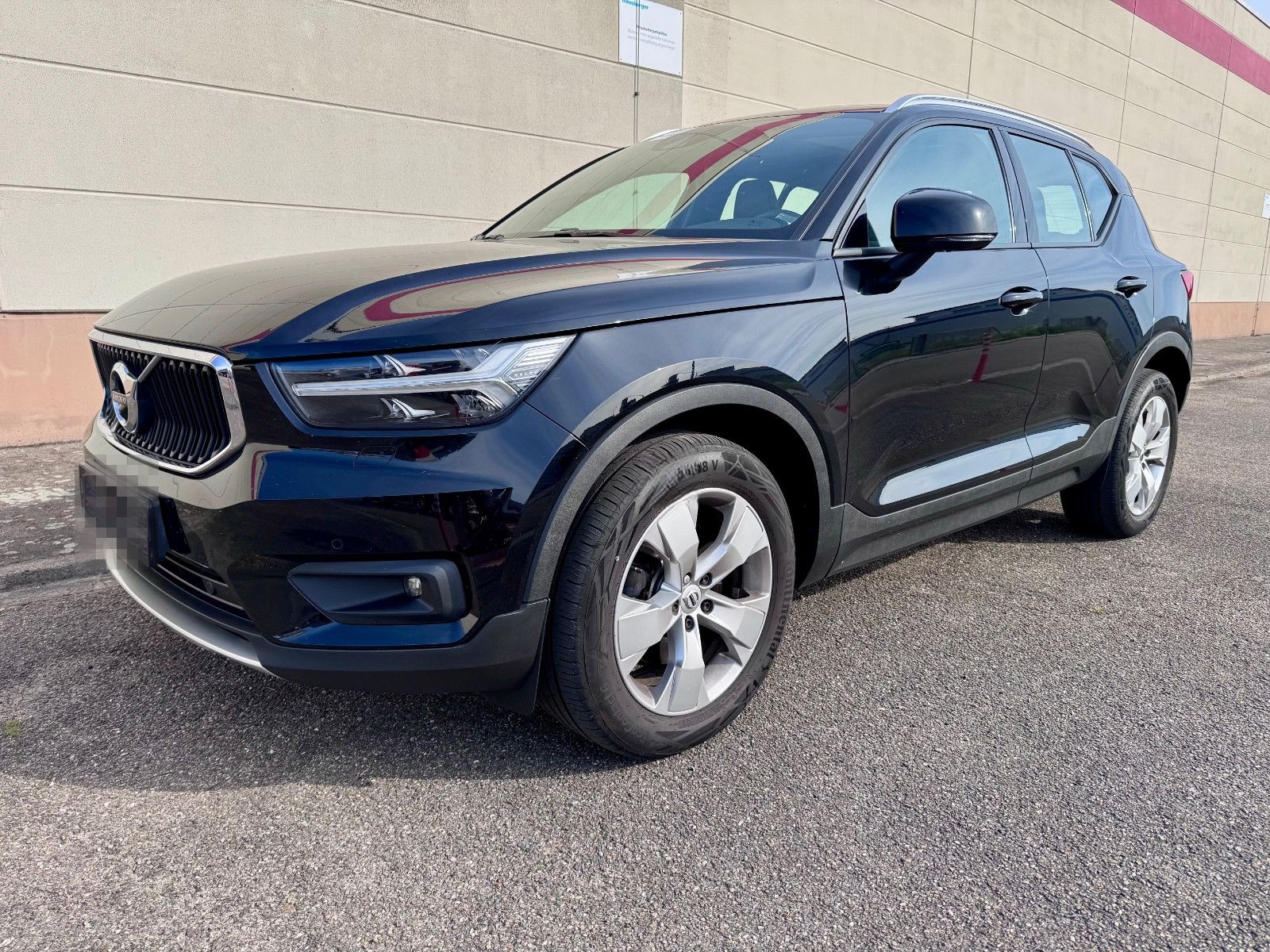 Volvo XC40 T4 Momentum Pro AWD LEDER+RADAR+PANO+360CAM foto 2
