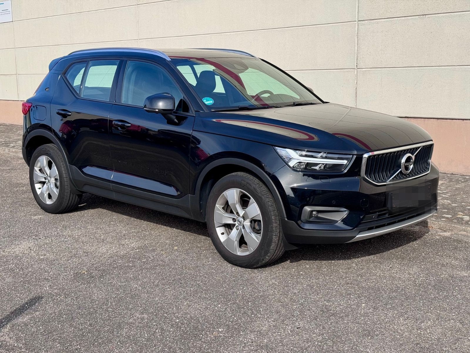 Volvo XC40 T4 Momentum Pro AWD LEDER+RADAR+PANO+360CAM foto 3
