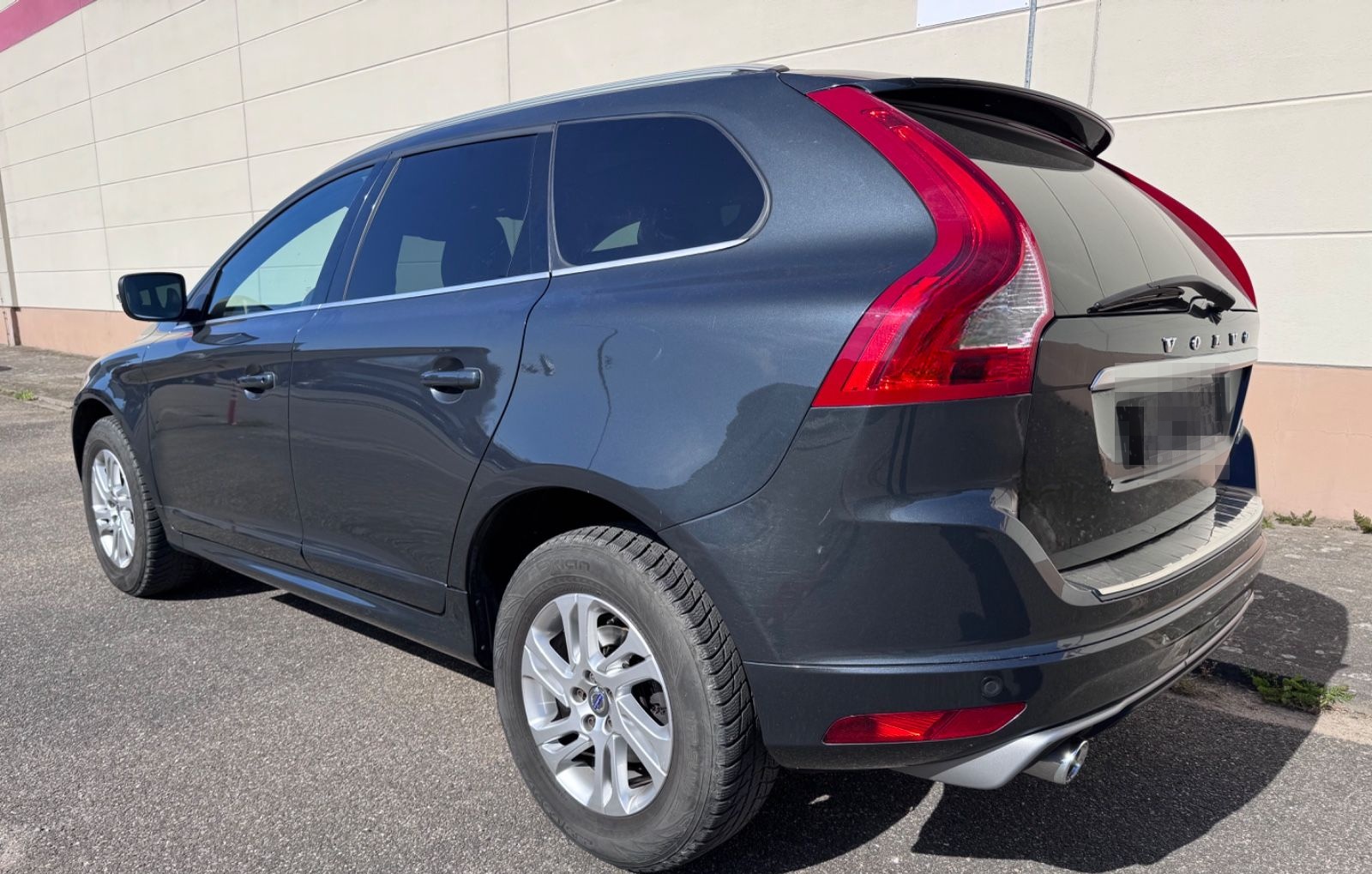 Volvo XC60 D4 AWD R-DESIGN LEDER+RADAR+PANO+STHZ.+BLIS foto 5