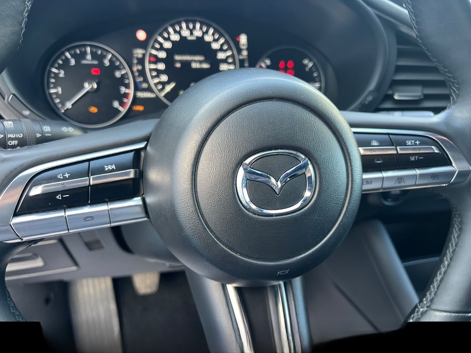 Mazda 3  Lim. 5-trg. SkyactiveX Selection foto 16