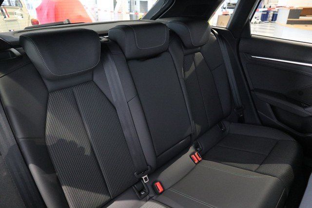 Audi A3 Sportback 35 TDI S tronic S line Navi foto 15