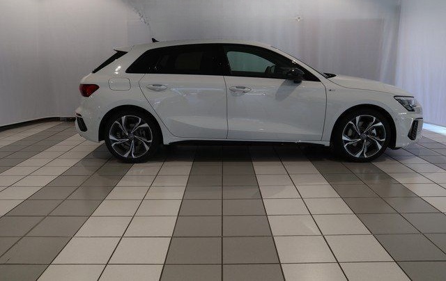 Audi A3 Sportback 35 TDI S tronic S line Navi foto 3