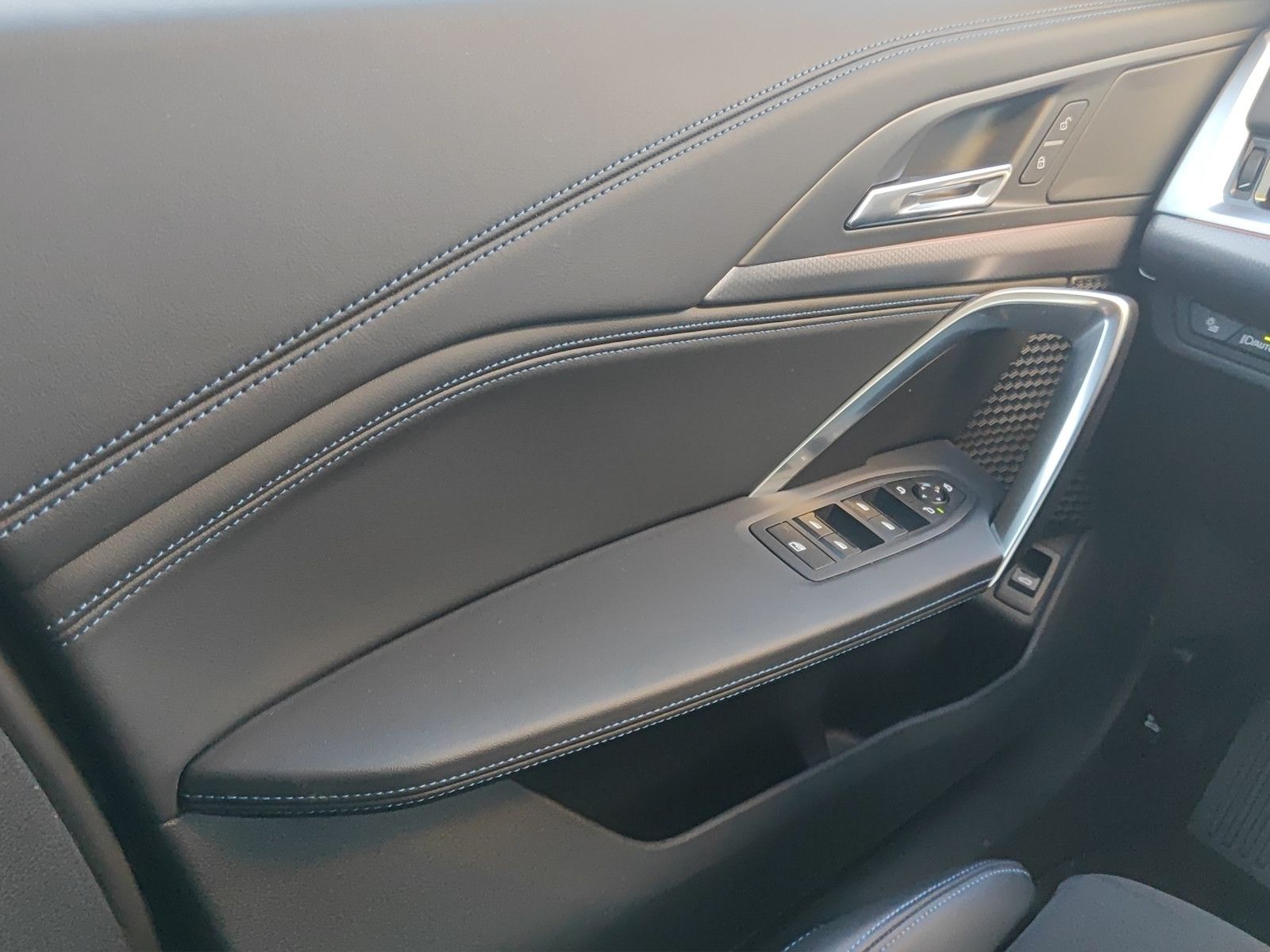 BMW X1 20d xDrive M Sport 20 ´´ Alu ACC AHK foto 13