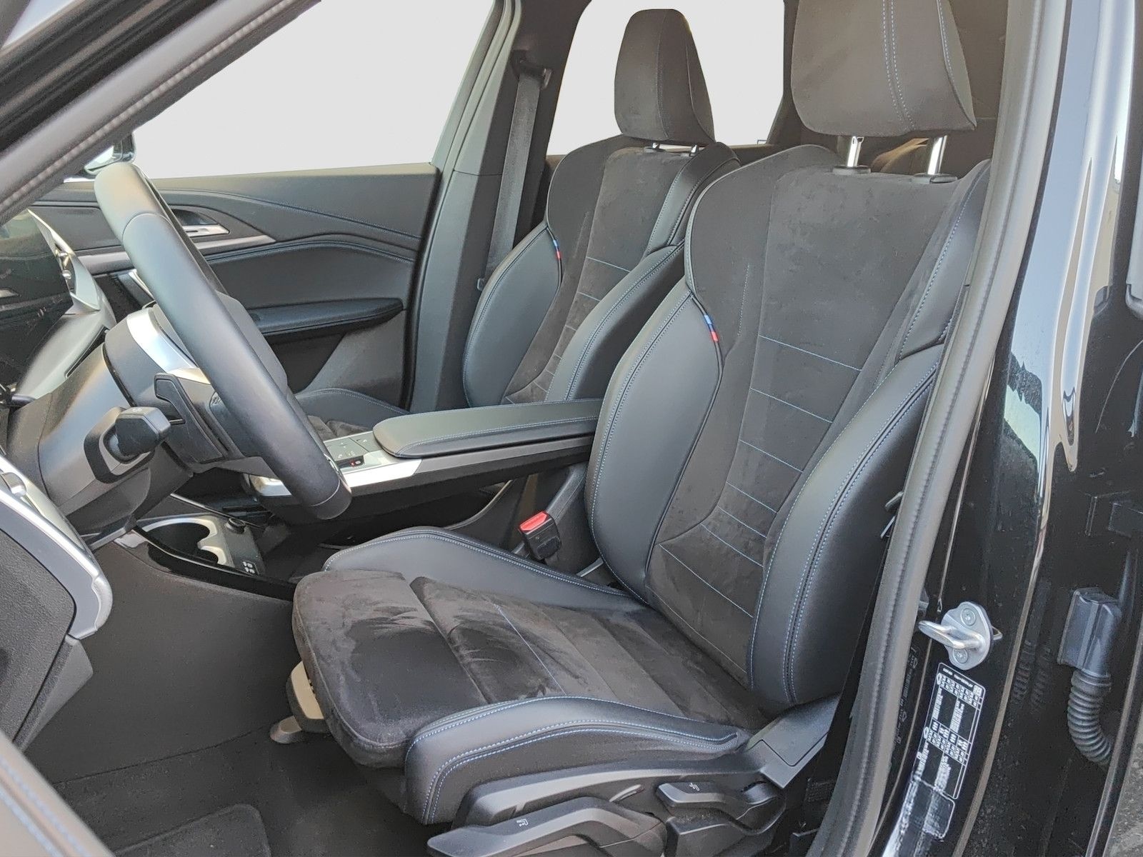 BMW X1 20d xDrive M Sport 20 ´´ Alu ACC AHK foto 7