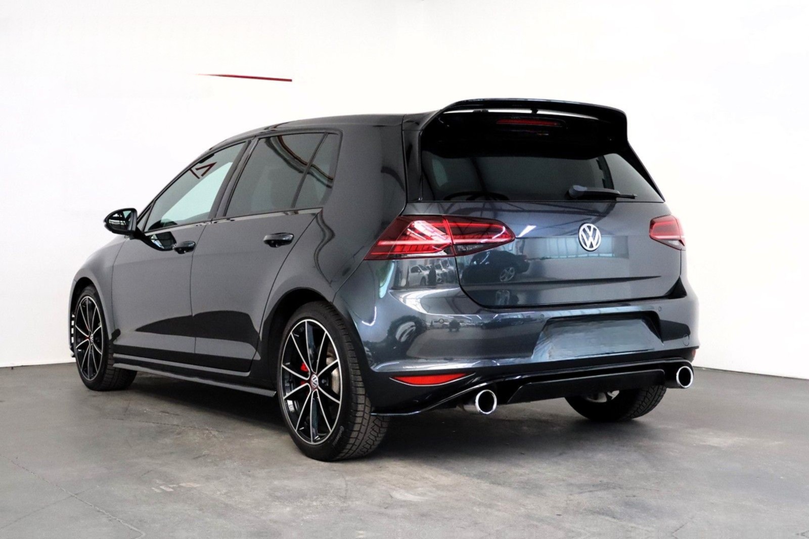 Volkswagen Golf VII GTI Clubsport 2,0 TSI Lim. DSG BMT foto 5