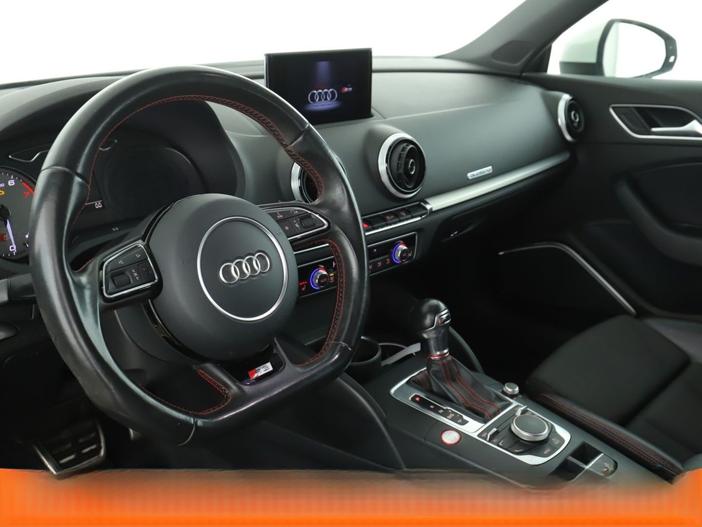 Audi S3 2.0 TFSI quattro Aut.*PDC*SHZ*ALU*SOUND*KLIMA foto 11