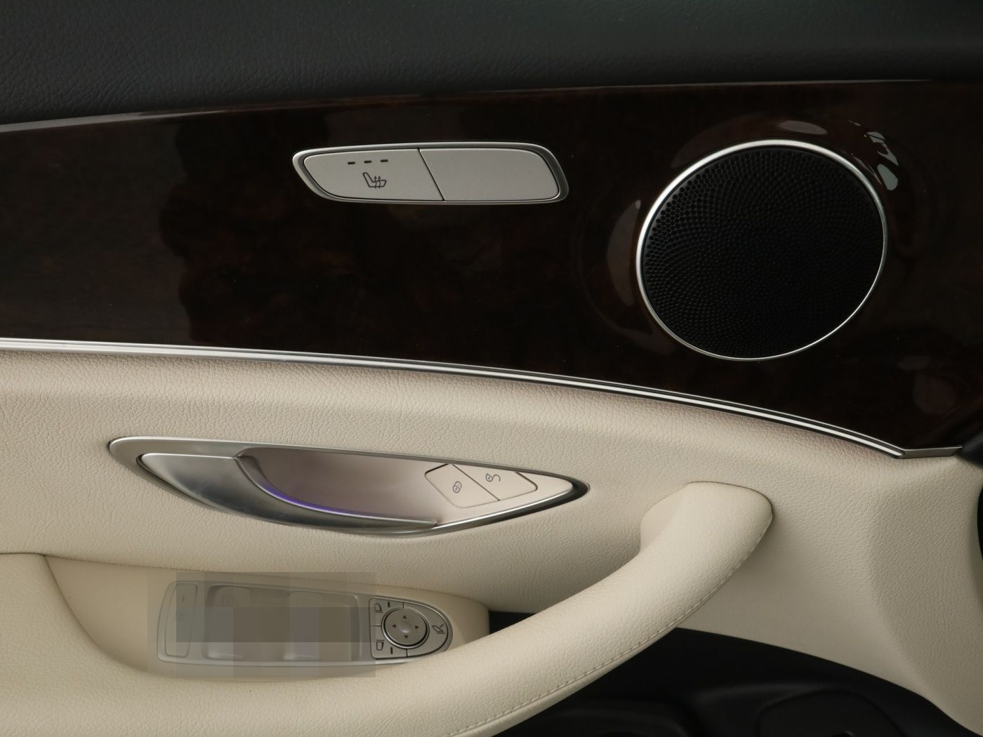 Mercedes-Benz E 300 de 4M T AMG*AHK*Distronic*360°Kamera*Keyl. foto 20