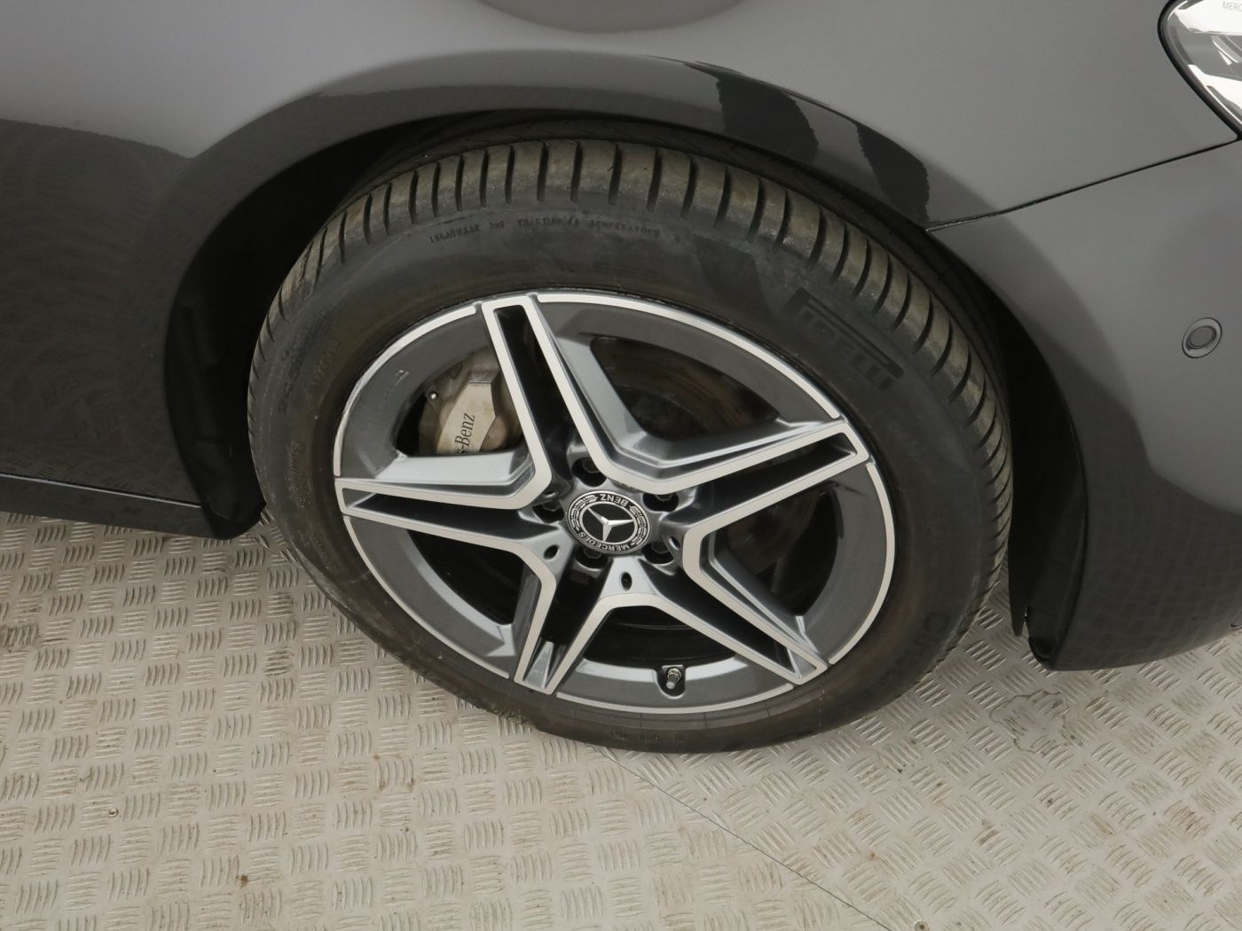 Mercedes-Benz E 300 de 4M T AMG*AHK*Distronic*360°Kamera*Keyl. foto 21