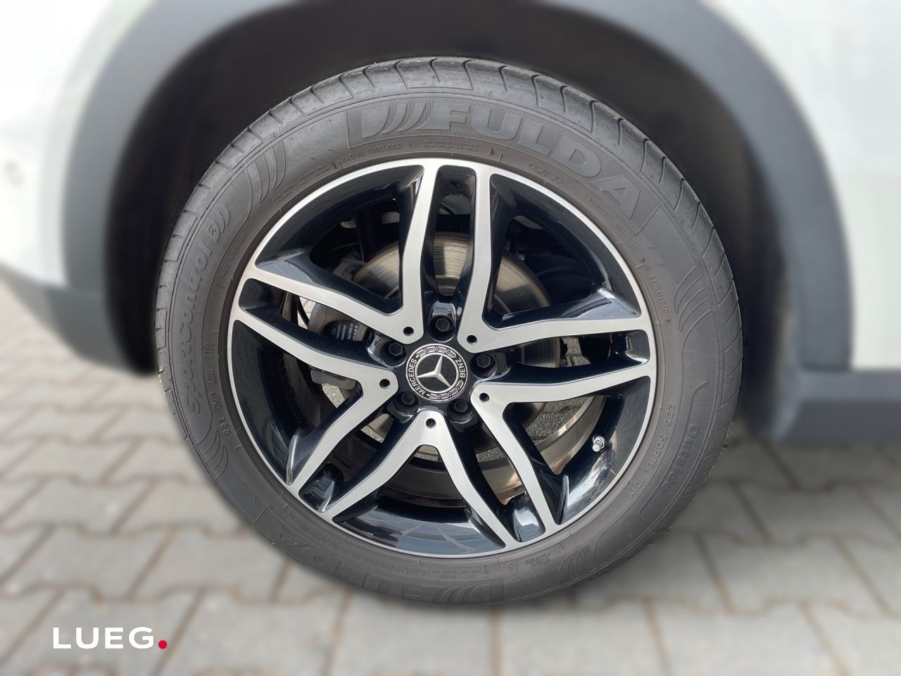 Mercedes-Benz GLA 220 4Matic URBAN+NIGHT+LED+AHK+PANODACH+360° foto 8