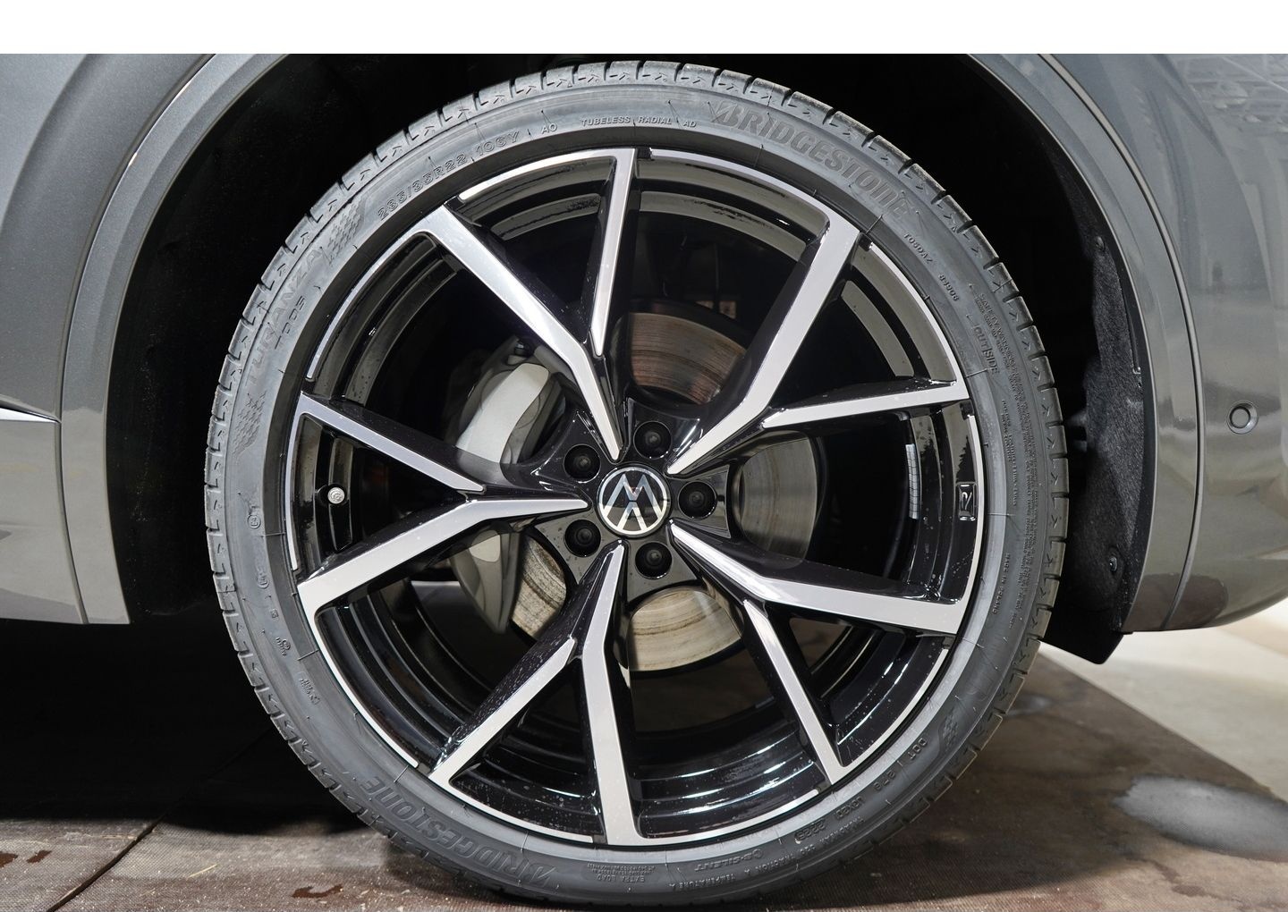 Volkswagen Touareg R-Line 3.0 TDI 4M Pano 360 Kamera HuD 22 foto 14