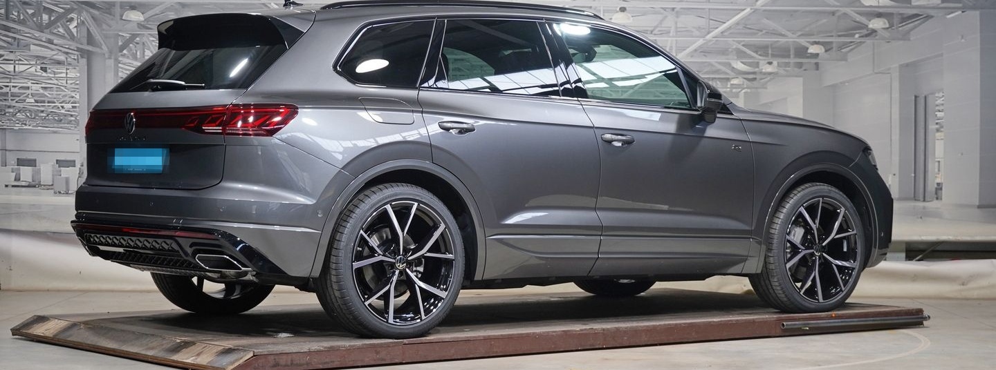 Volkswagen Touareg R-Line 3.0 TDI 4M Pano 360 Kamera HuD 22 foto 3