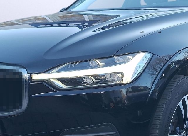 Volvo XC60 D4  Momentum *LED Scheinwerfer* Ganzjahresr foto 5