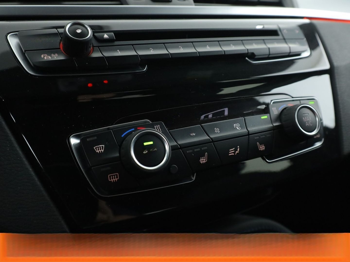 BMW X1 xDrive 20i M Sport Aut.*NAVI*HUD*TEMPO*PDC* foto 25