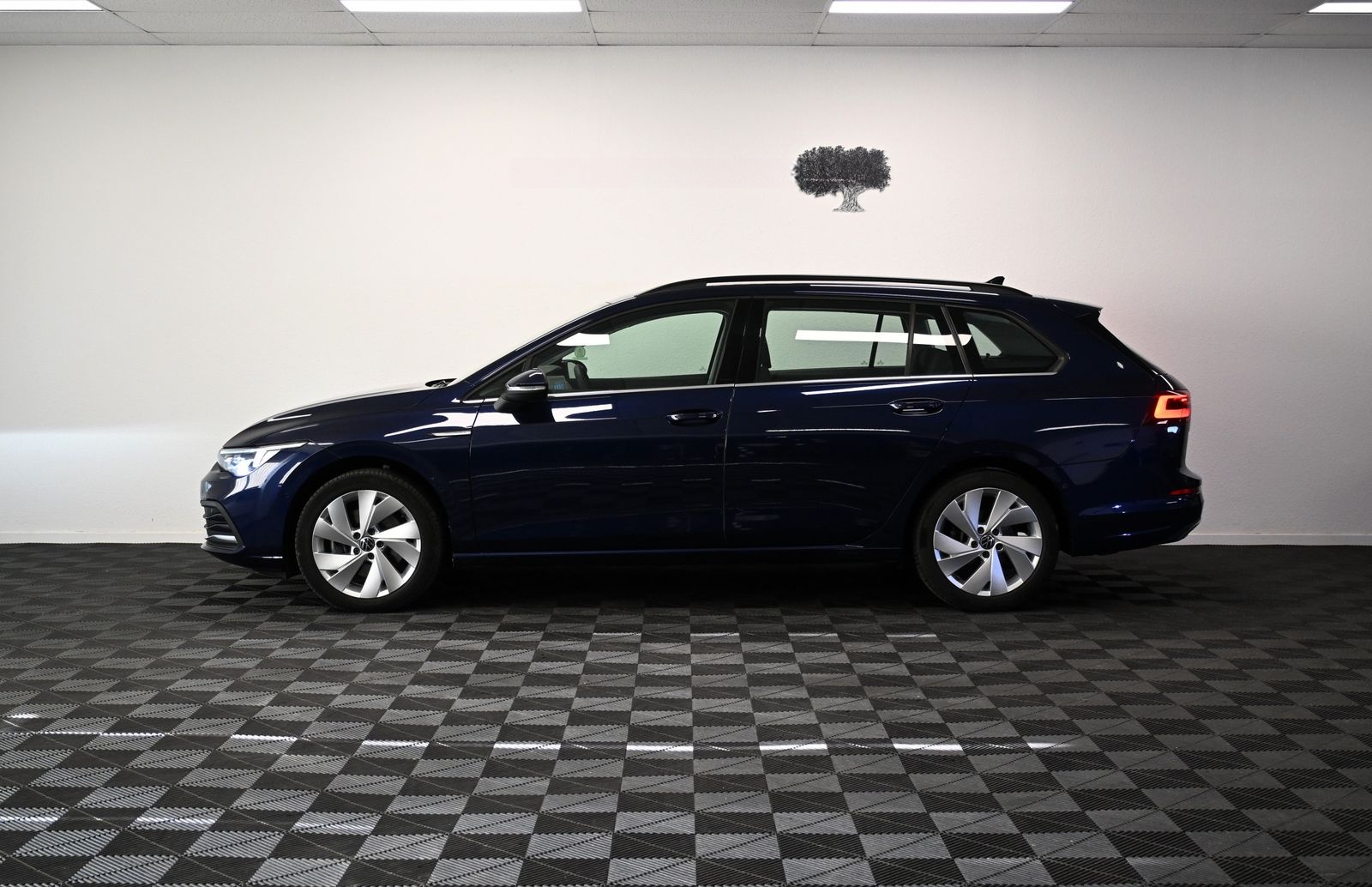 Volkswagen Golf Style *IQ-LIGHT*AHK*KAMERA*KEYLESS*CARPLAY foto 7