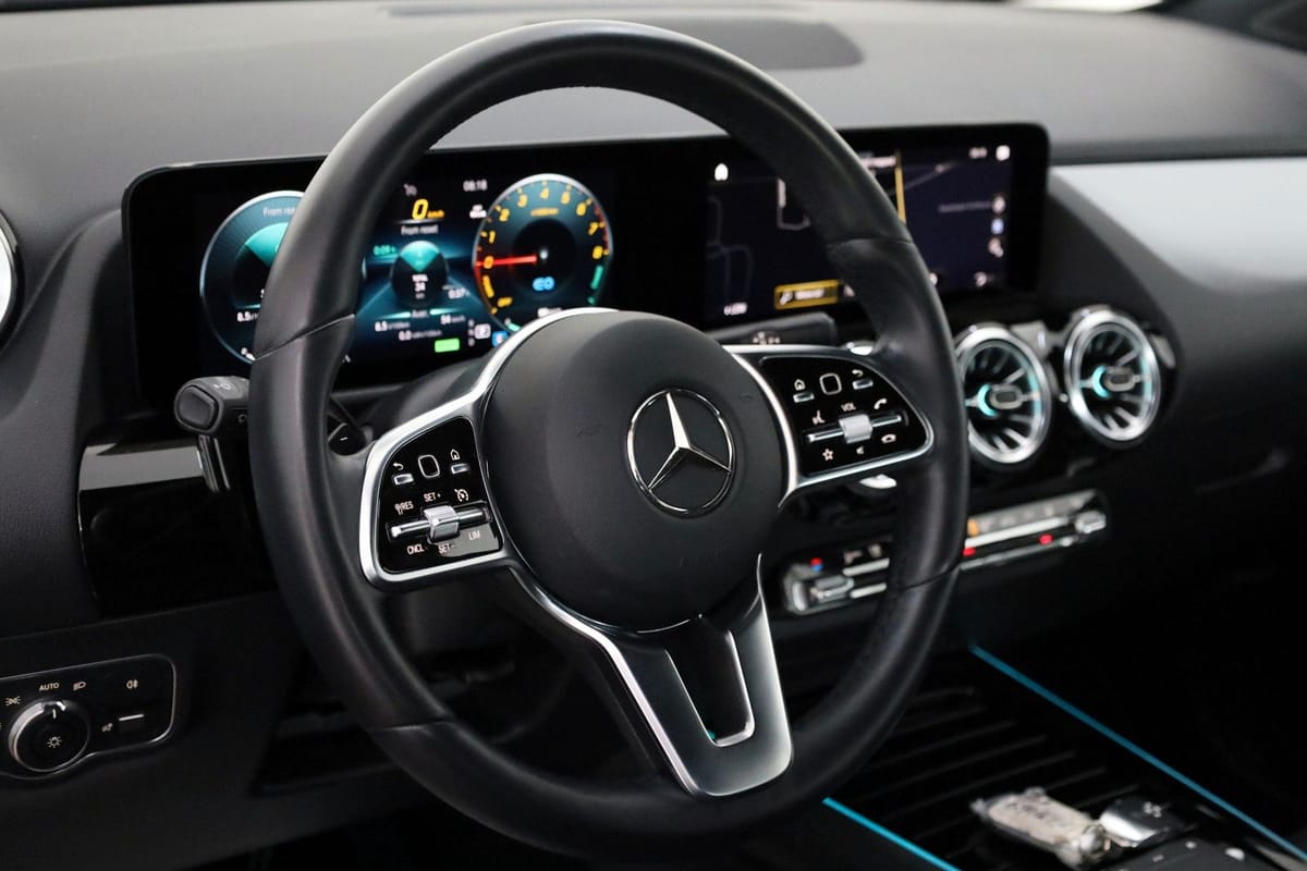 Mercedes-Benz GLA 250e Style Navi Park P Kamera T.Leder SH LED foto 11
