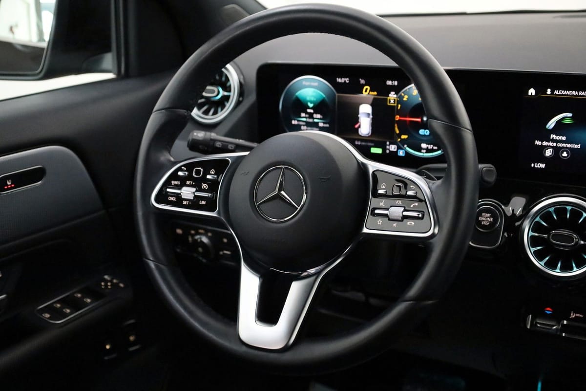Mercedes-Benz GLA 250e Style Navi Park P Kamera T.Leder SH LED foto 17