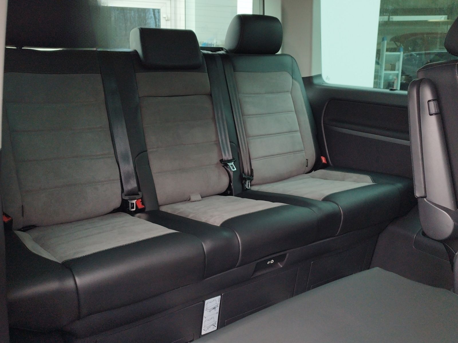 Volkswagen Multivan T6.1 Generation Six 2.0TDI DSG RFK/LED foto 17