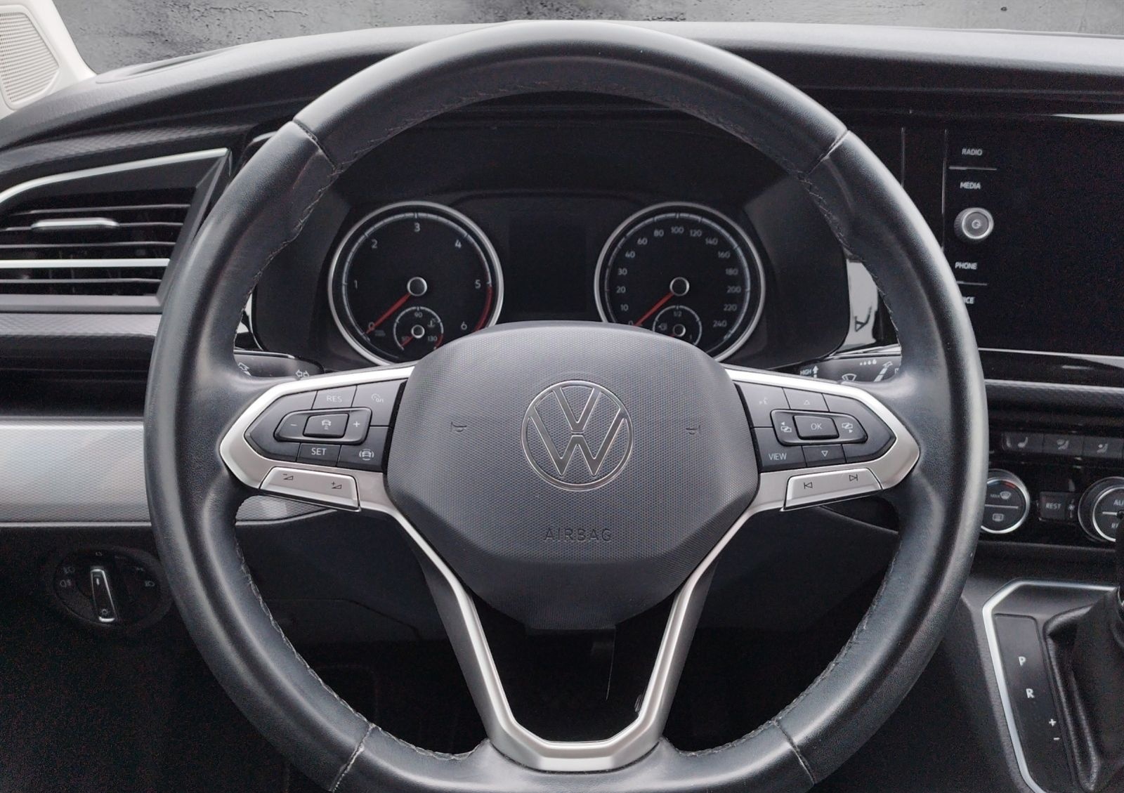 Volkswagen Multivan T6.1 Generation Six 2.0TDI DSG RFK/LED foto 7