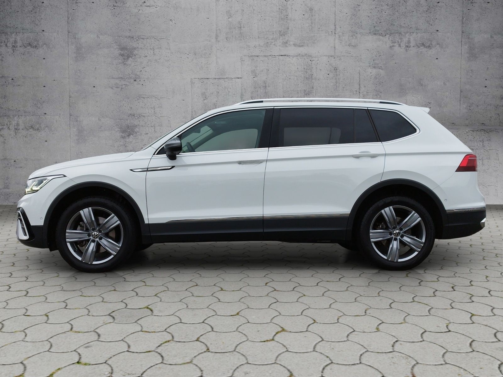 Volkswagen Tiguan Allspace Elegance 2.0 TSI 4M DSG PANO foto 2
