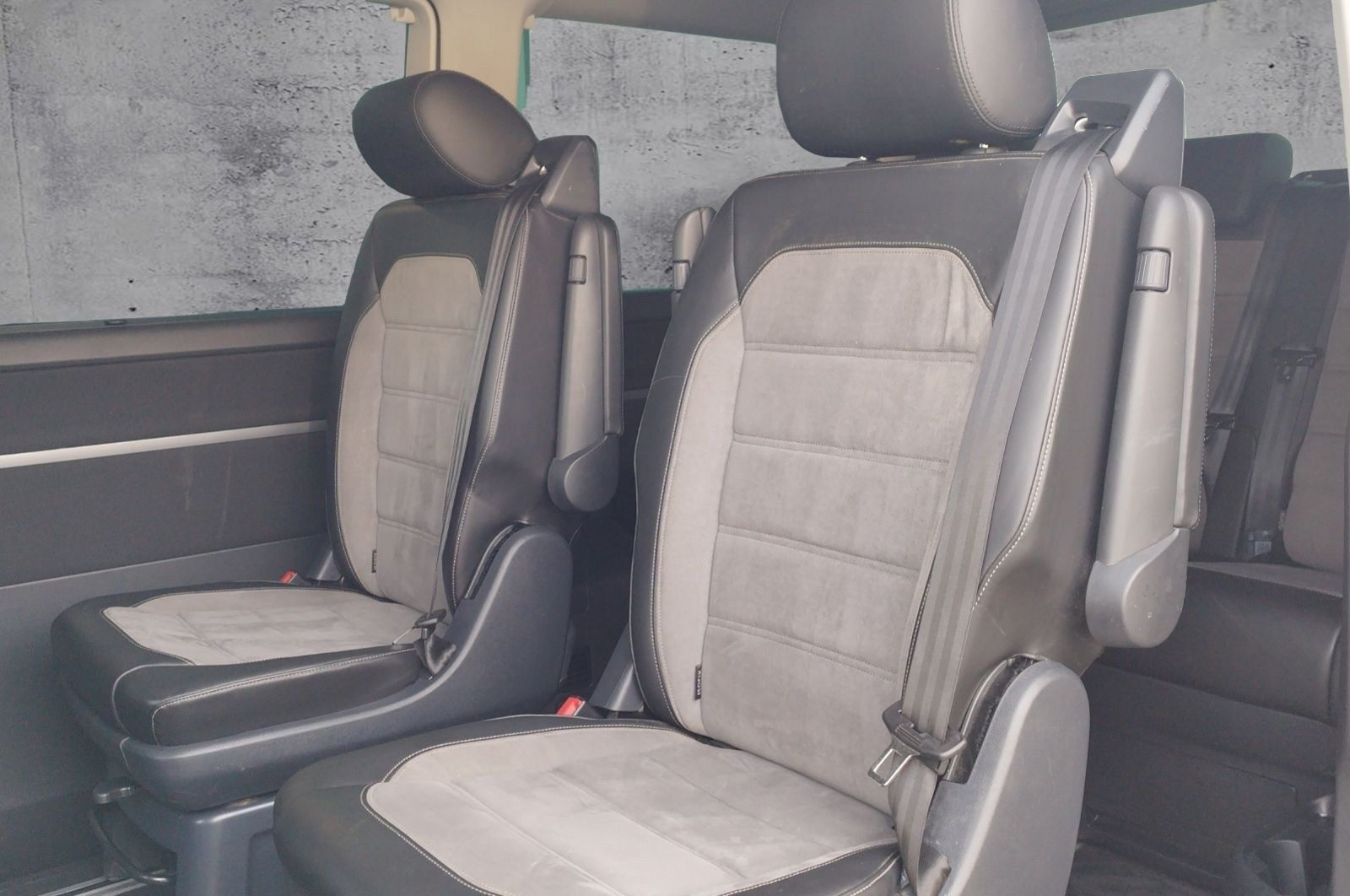 Volkswagen Multivan T6.1 Generation Six 2.0 TDI 4M DSG AHK foto 11