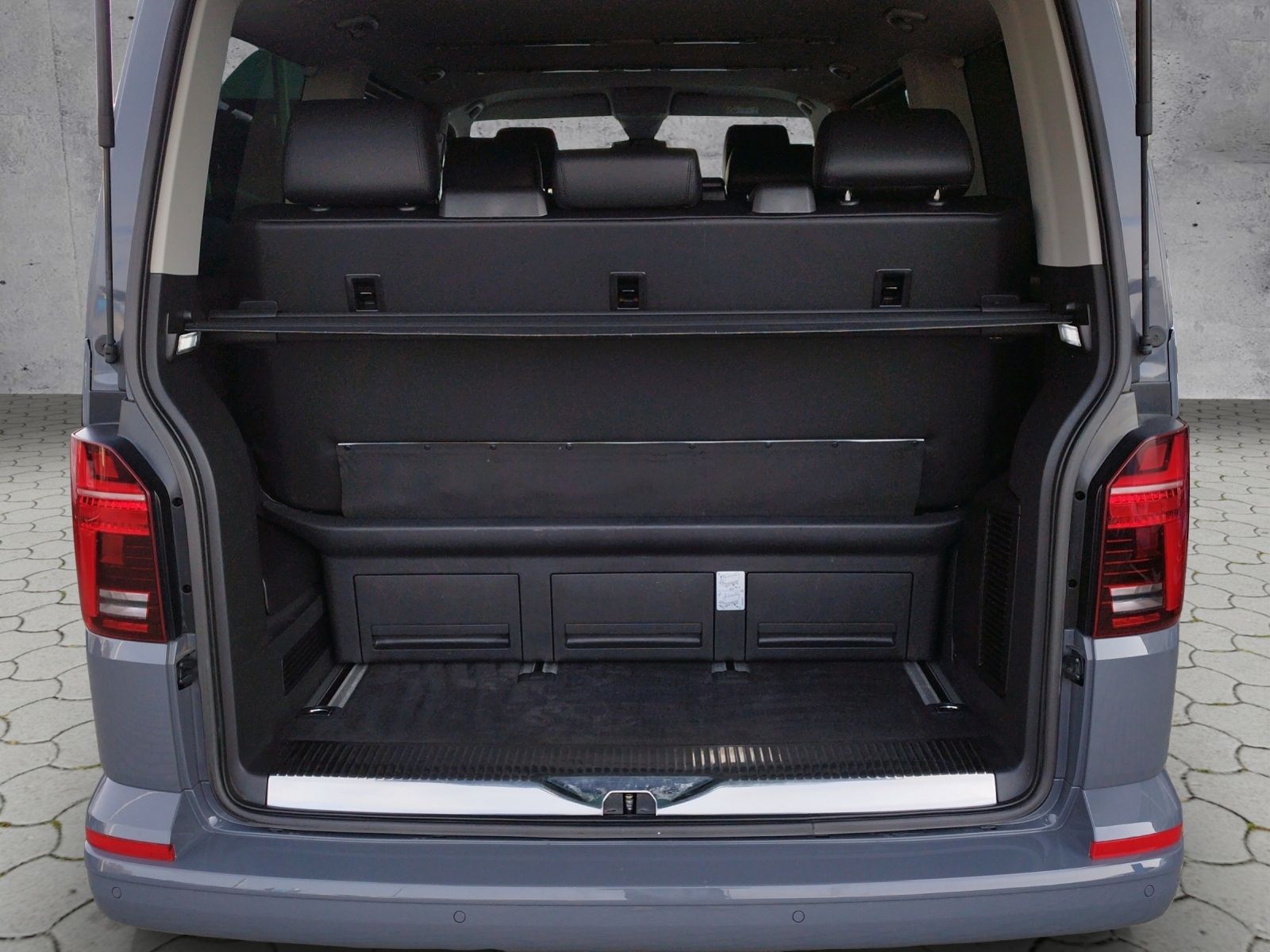 Volkswagen Multivan T6.1 Generation Six 2.0 TDI 4M DSG AHK foto 12