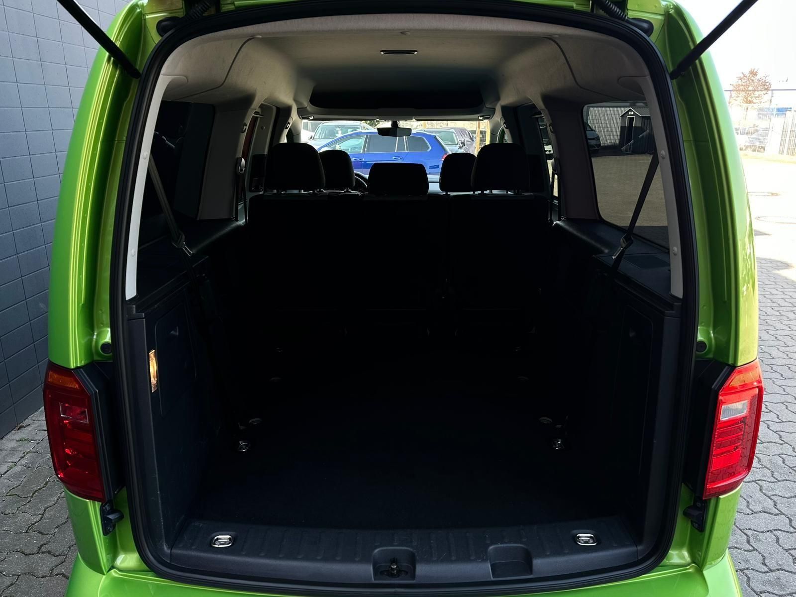 Volkswagen Caddy MAXI 2.0TDI COMFORTLINE* SHZ#FH#SH#AHK#PDC foto 7