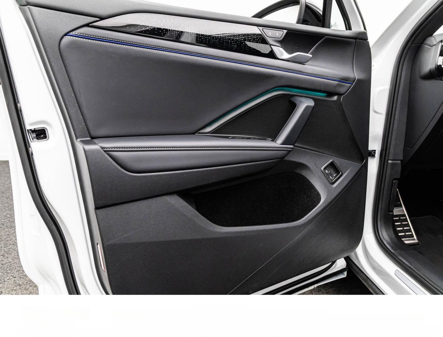 Volkswagen TIGUAN 1.5TSi e-HYBRID R LINE BLACK LED+/ACC/KAM foto 14