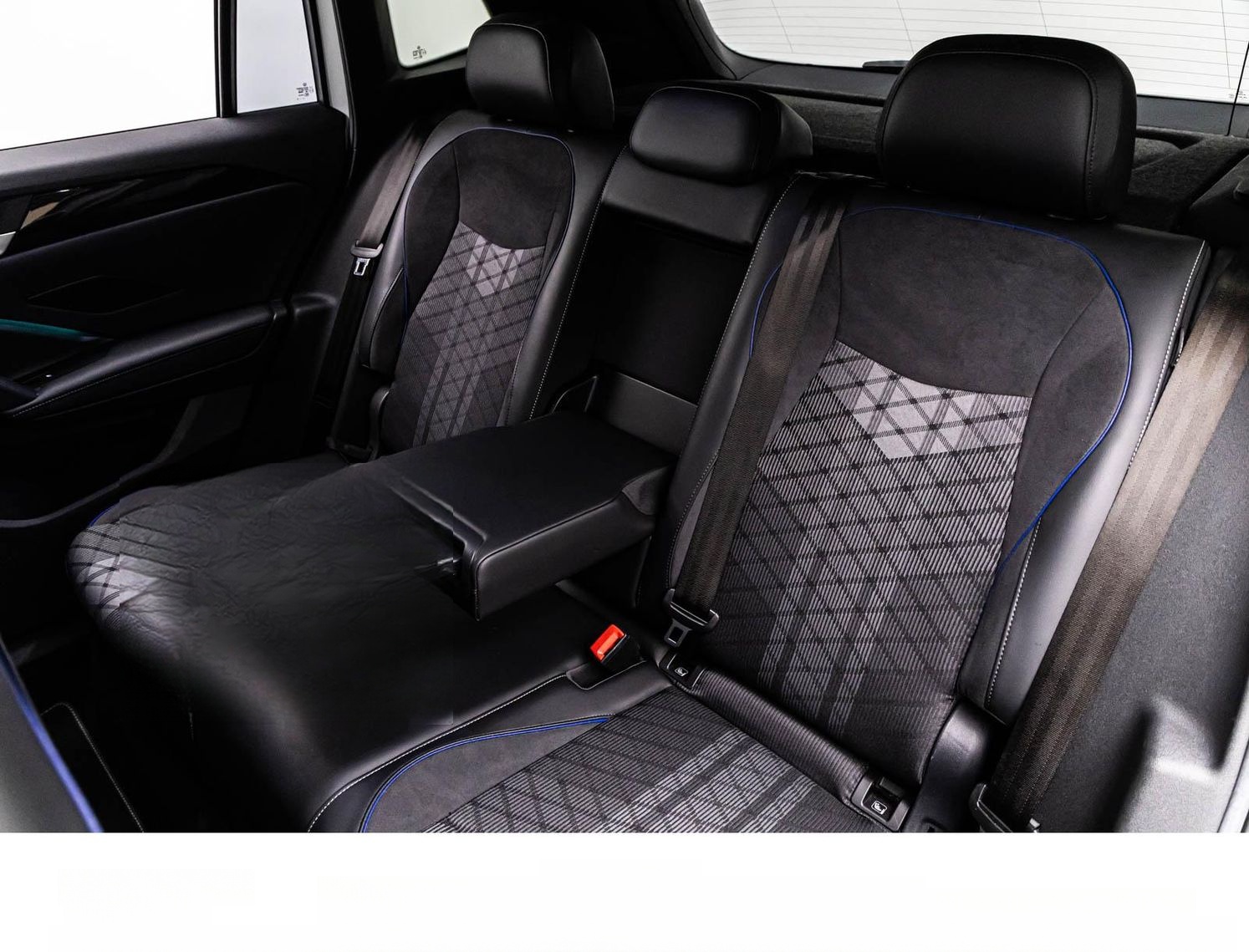 Volkswagen TIGUAN 1.5TSi e-HYBRID R LINE BLACK LED+/ACC/KAM foto 17