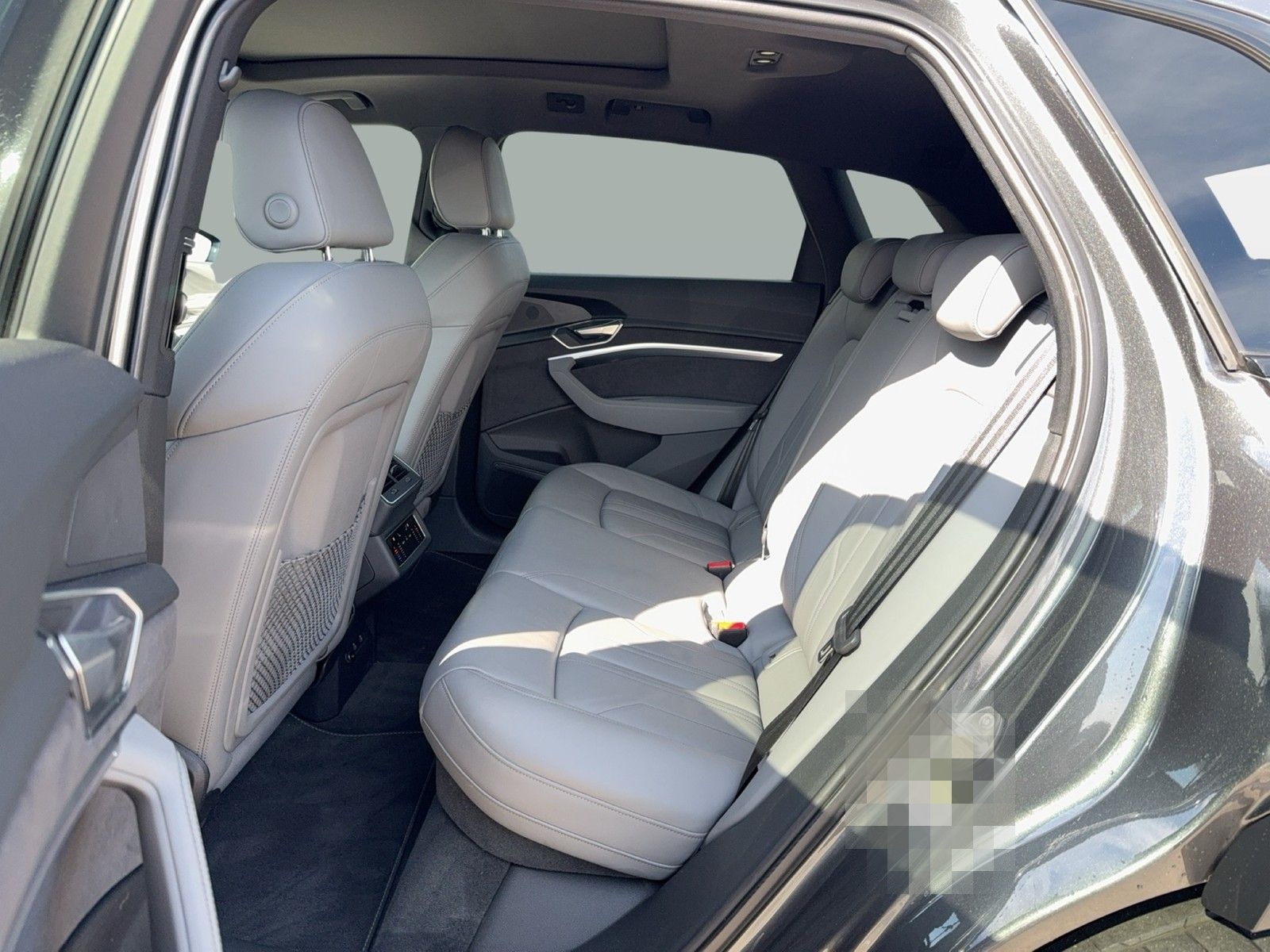 Audi e-tron S quattro UPE 123.635 Matrix Pano B&O foto 13