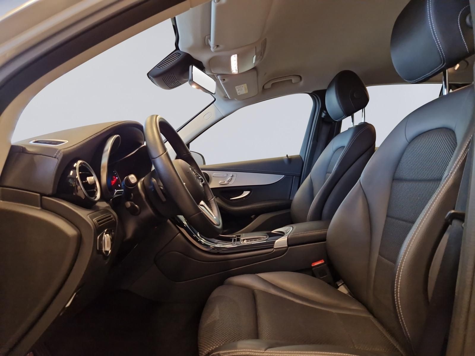 Mercedes-Benz GLC 220 d 4M  Kamera Memory AHK Sitzhzg LED DAB. foto 11