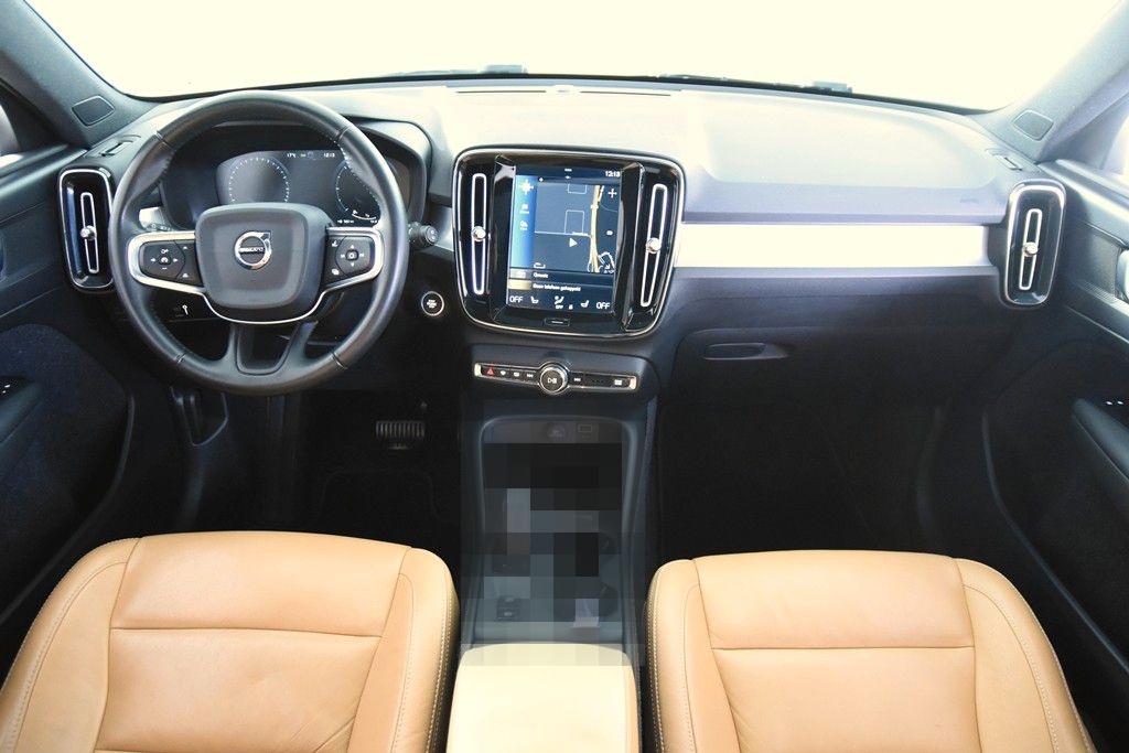 Volvo XC40 D3 Momentum *1.Hand*Leder*Pano.*SHZ* foto 2