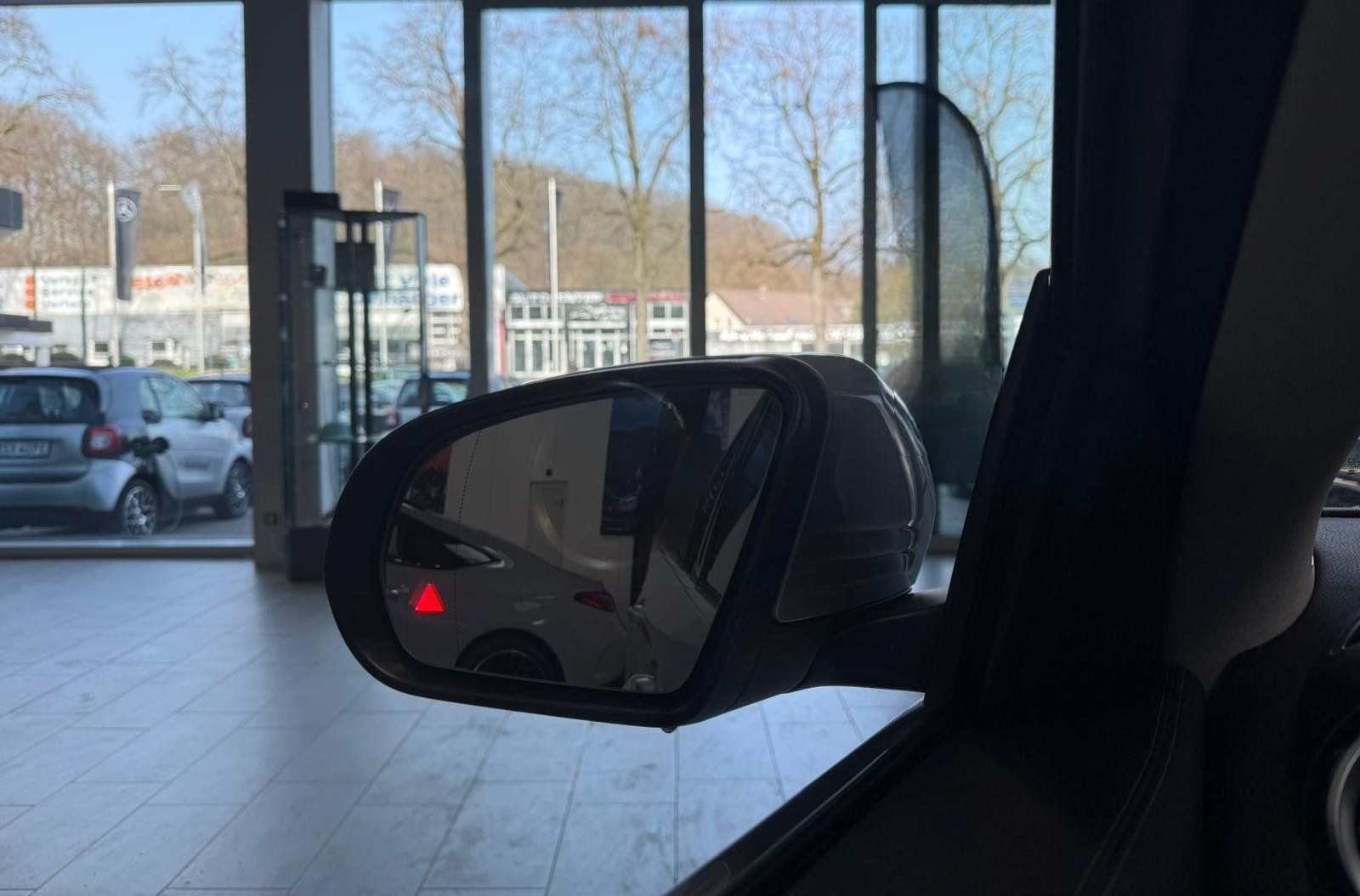 Mercedes-Benz GLA 200 PROGRESSIVE ADV. 360°+AHK+EASYPACK+LED foto 24