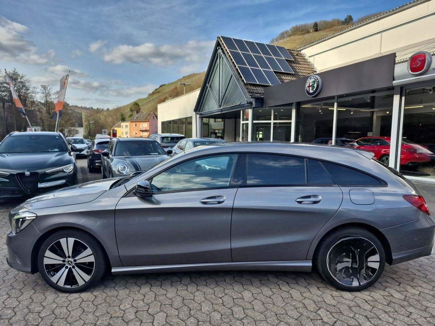 Mercedes-Benz CLA 180 Shooting Brake LEDHighP. Night Navi Sitz foto 2