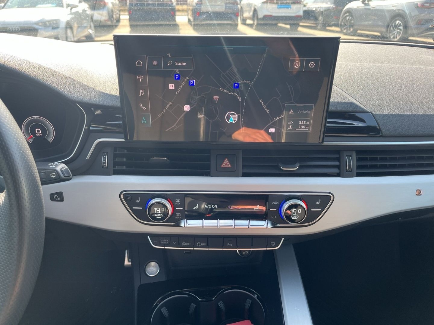 Audi A4 Avant 40 TDI quattro S line El. Panodach Navi foto 8