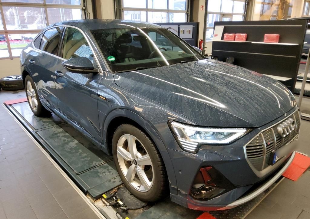 Audi E-TRON SPORTBACK 55 2x S LINE MATRIX/ACC/HuD/AHK foto 8