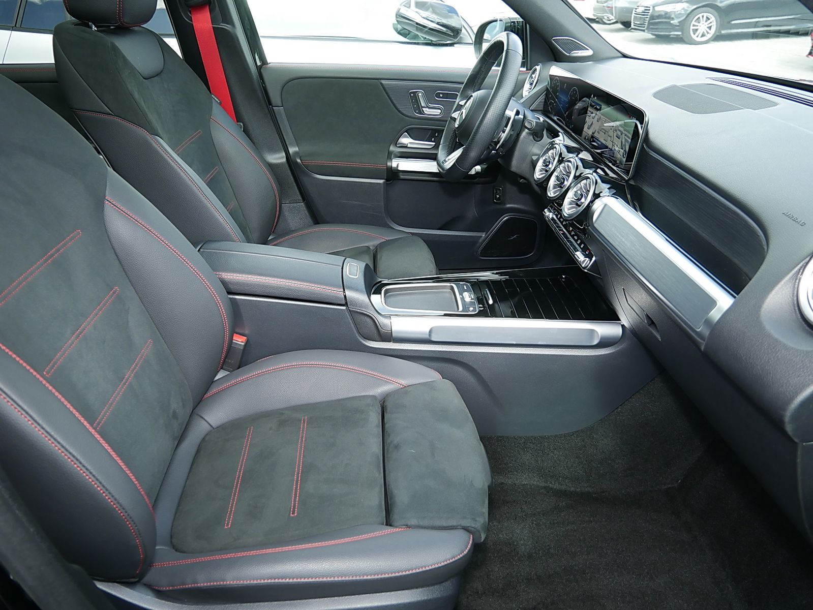 Mercedes-Benz GLB 35 AMG 4M PREMIUM+PANO+DISTR.+STANDHEIZUNG++ foto 6