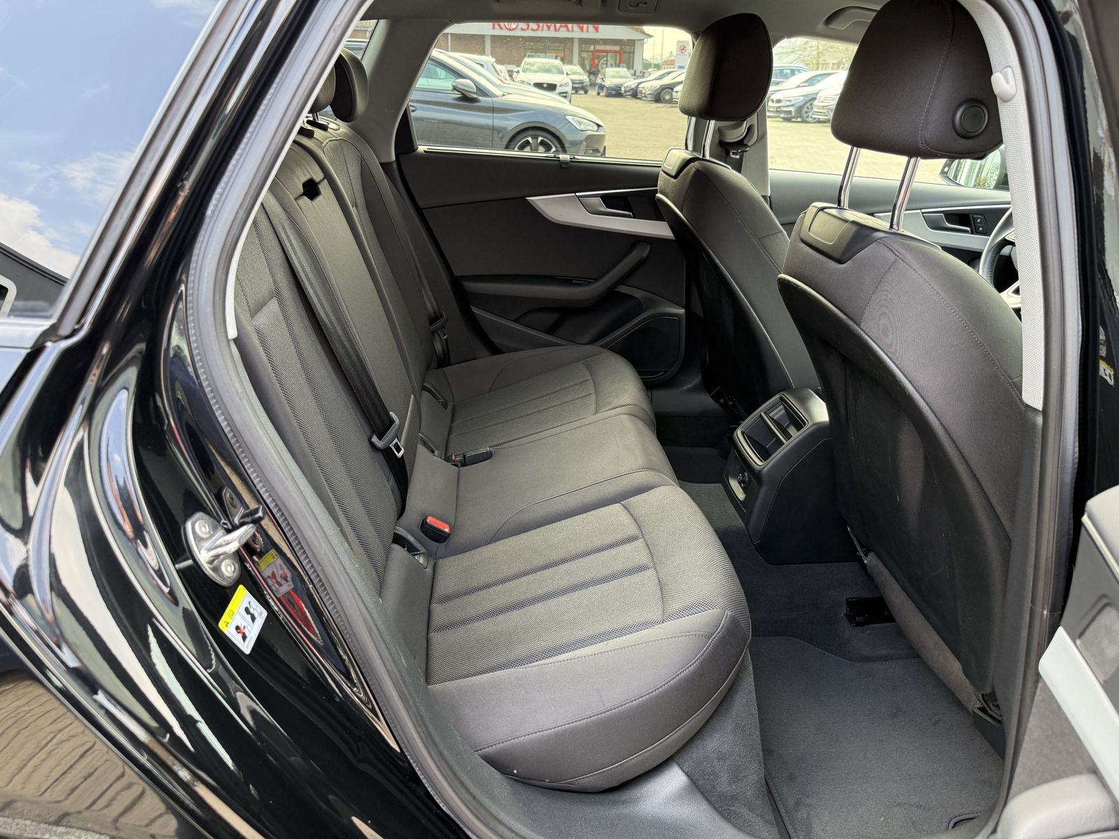 Audi A4 35 TFSI,Sitzheizung,LED-Licht,ELK-Heck.Kessy foto 21