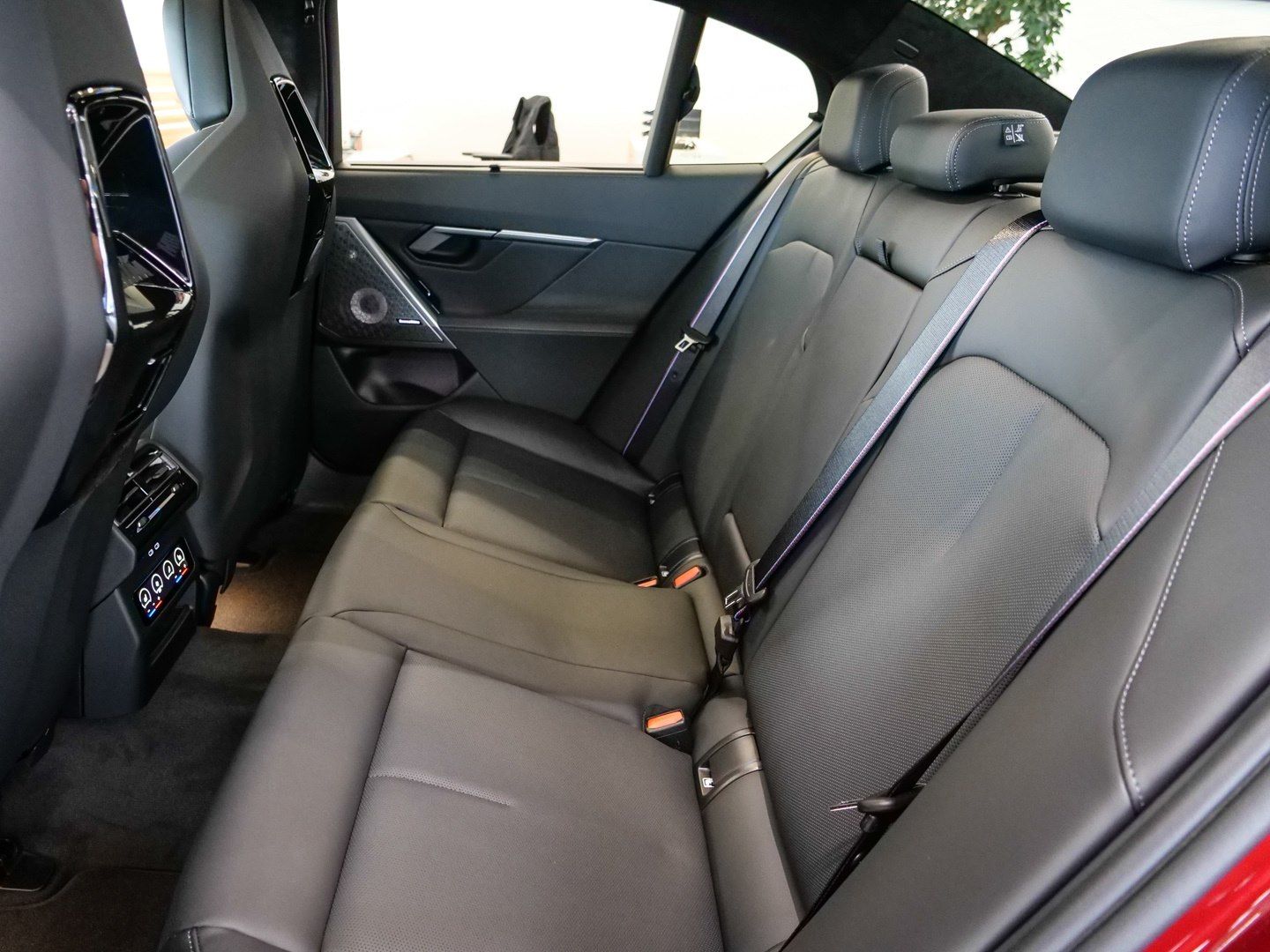BMW 540d xDrive Limousine M Sport HUD PANO ACC AHK foto 11