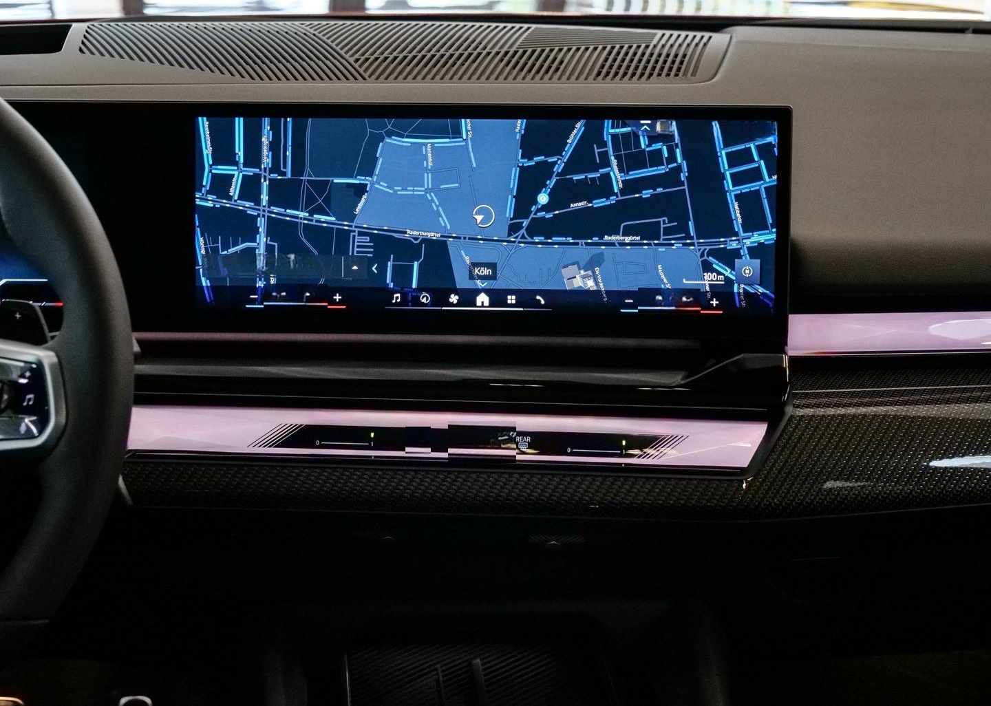 BMW 540d xDrive Limousine M Sport HUD PANO ACC AHK foto 13
