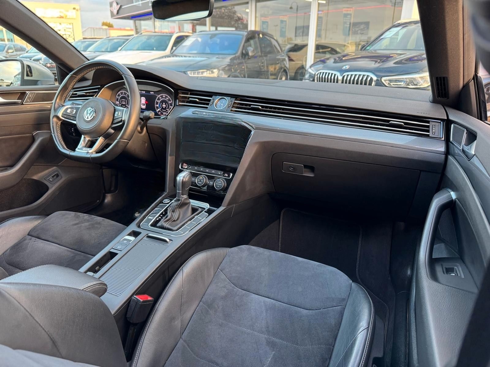 Volkswagen Arteon 1.5 TSI DSG"R-SPORT-LINE"PANO*KAMERA*AHK* foto 13
