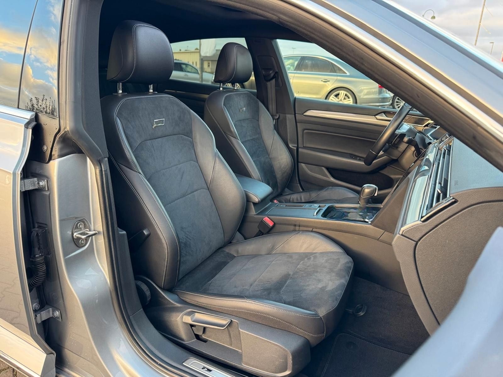 Volkswagen Arteon 1.5 TSI DSG"R-SPORT-LINE"PANO*KAMERA*AHK* foto 19
