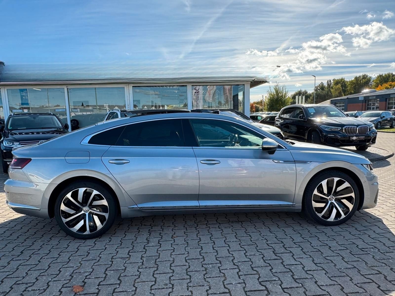 Volkswagen Arteon 1.5 TSI DSG"R-SPORT-LINE"PANO*KAMERA*AHK* foto 9